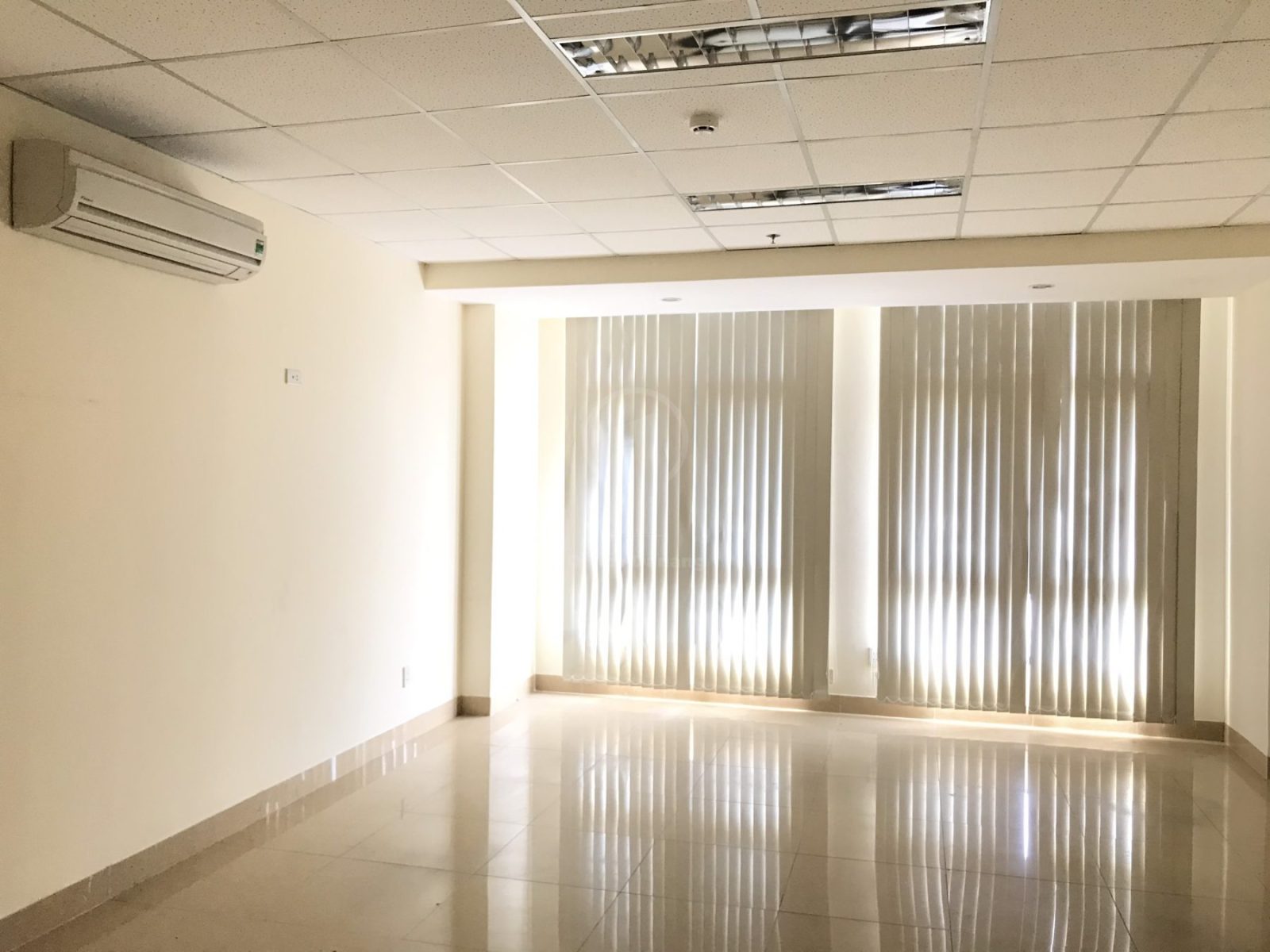 Toà nhà VẠN TƯỜNG