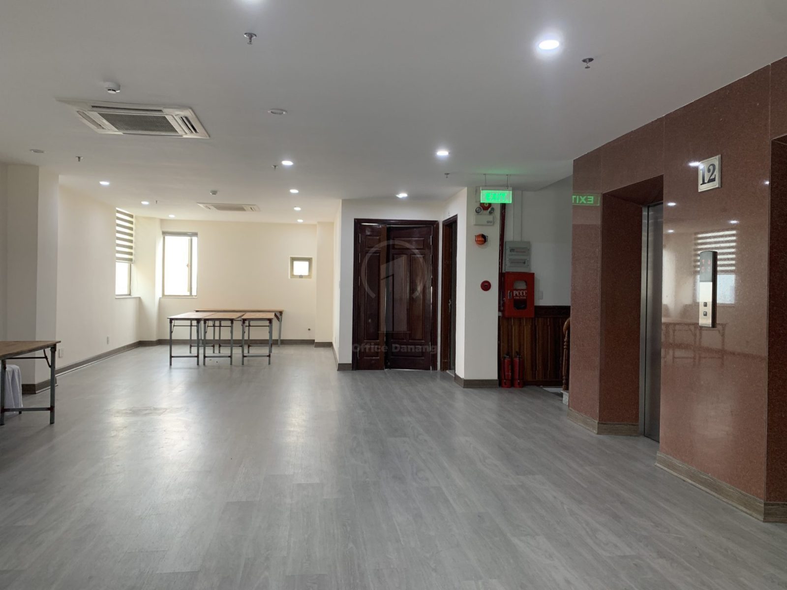 Toà nhà KHÁCH SẠN BIỂN VÀNG