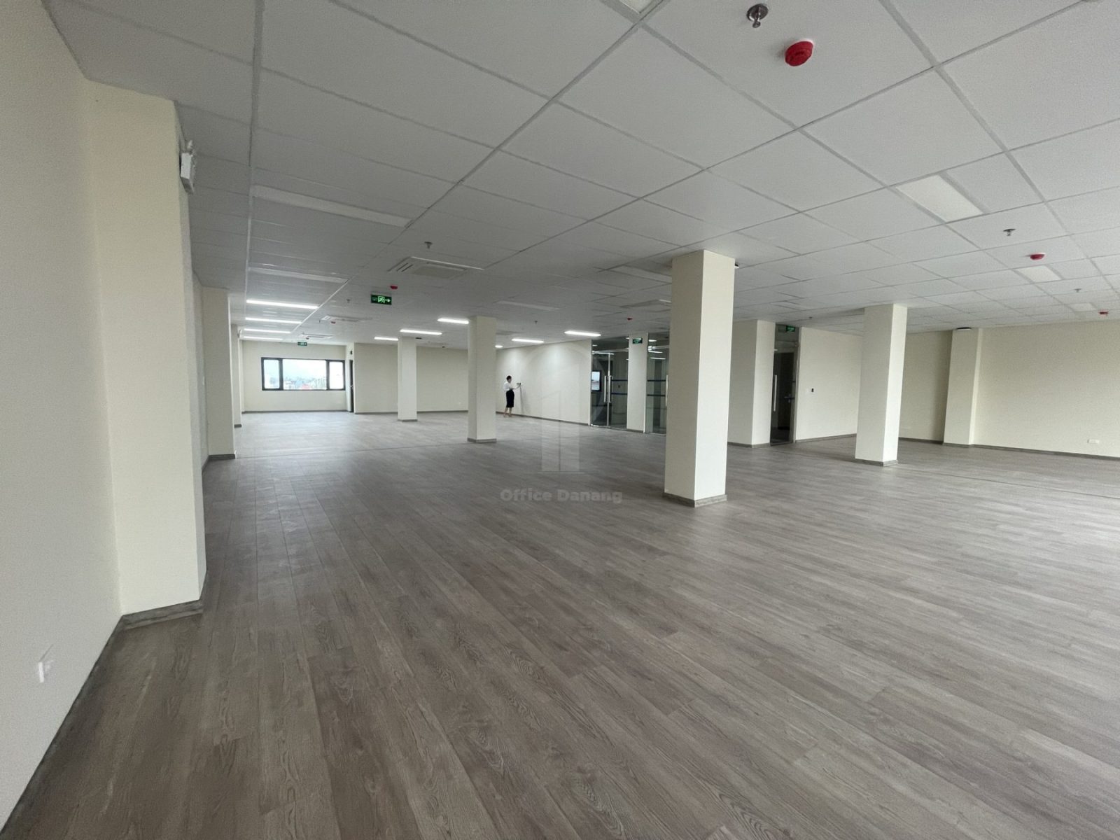 TOÀ NHÀ 222 NGUYỄN HỮU THỌ