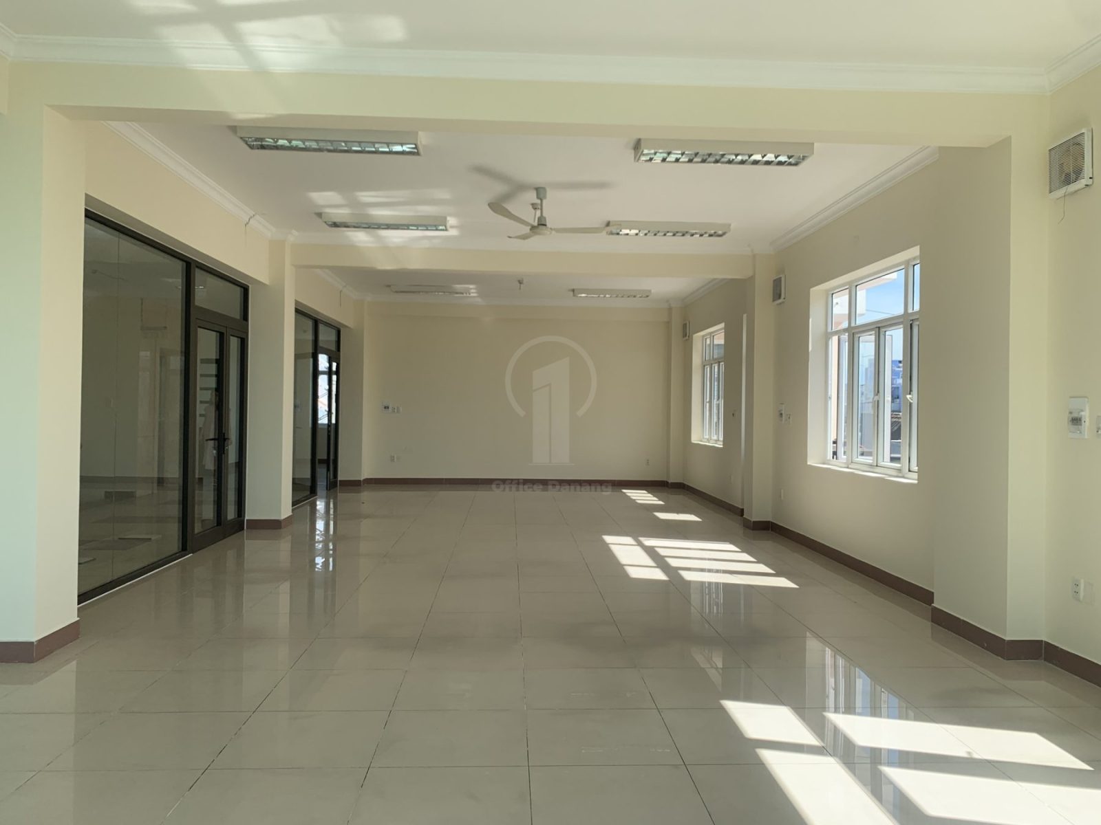 Toà nhà văn phòng TRẦN THỊ LÝ